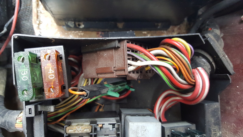Schema electrique antibrouillard twingo