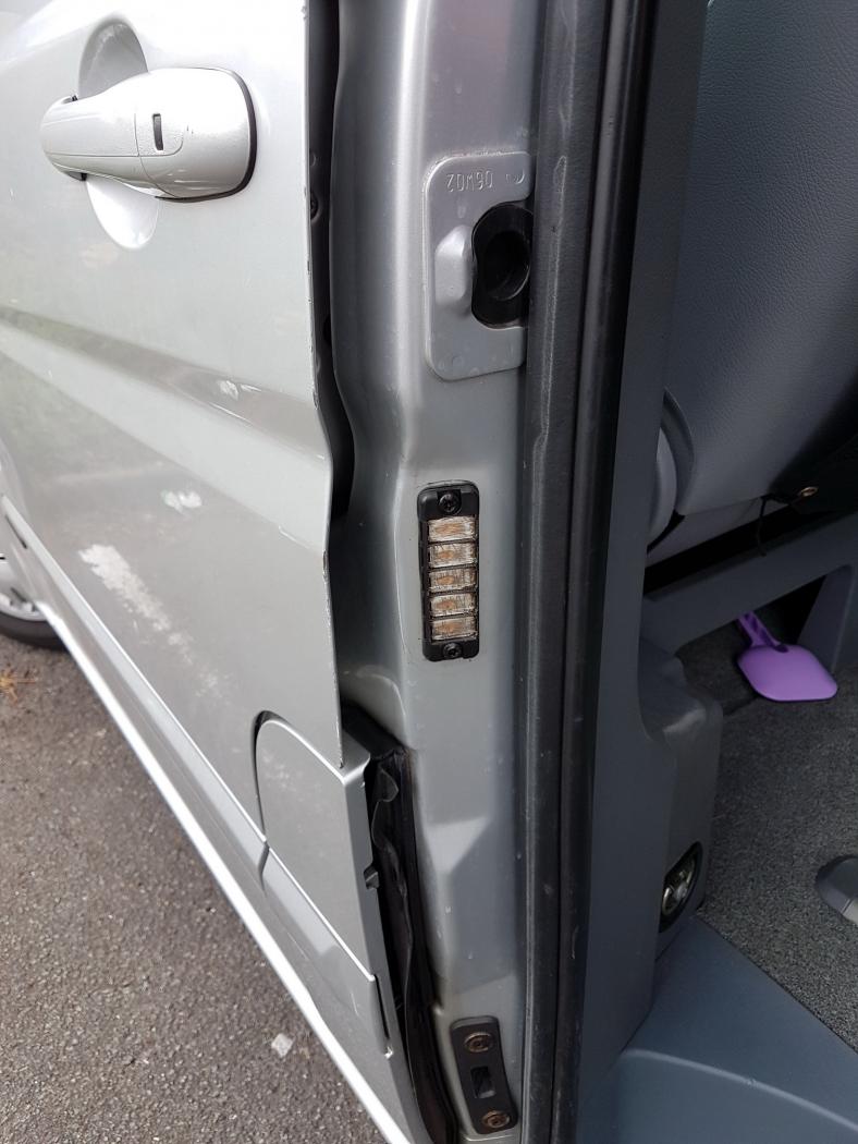 Mercedes viano schema electrique de fermeture porte
