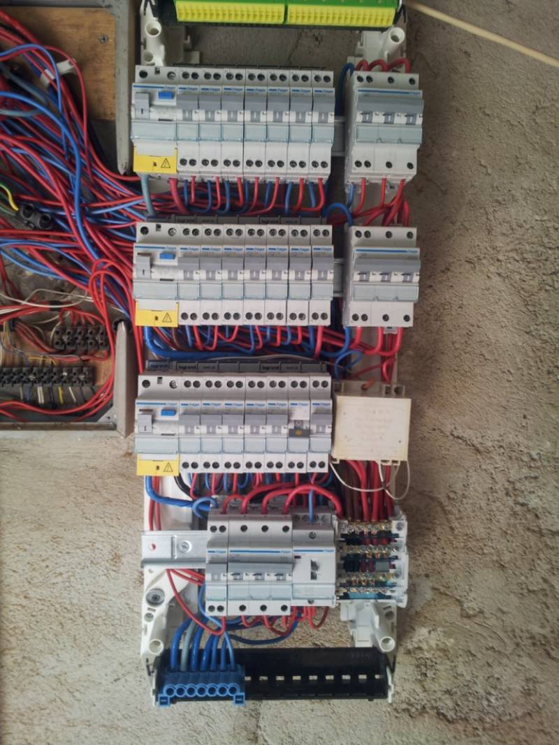 Norme tableau electrique triphasé