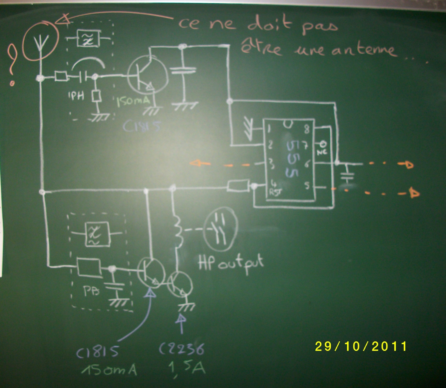 Schema antenne electrique auto