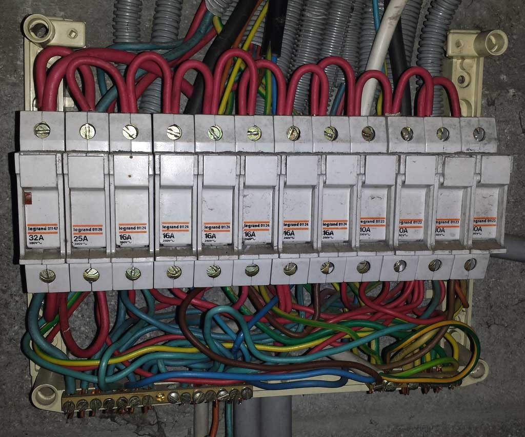 Cablage tableau electrique norme
