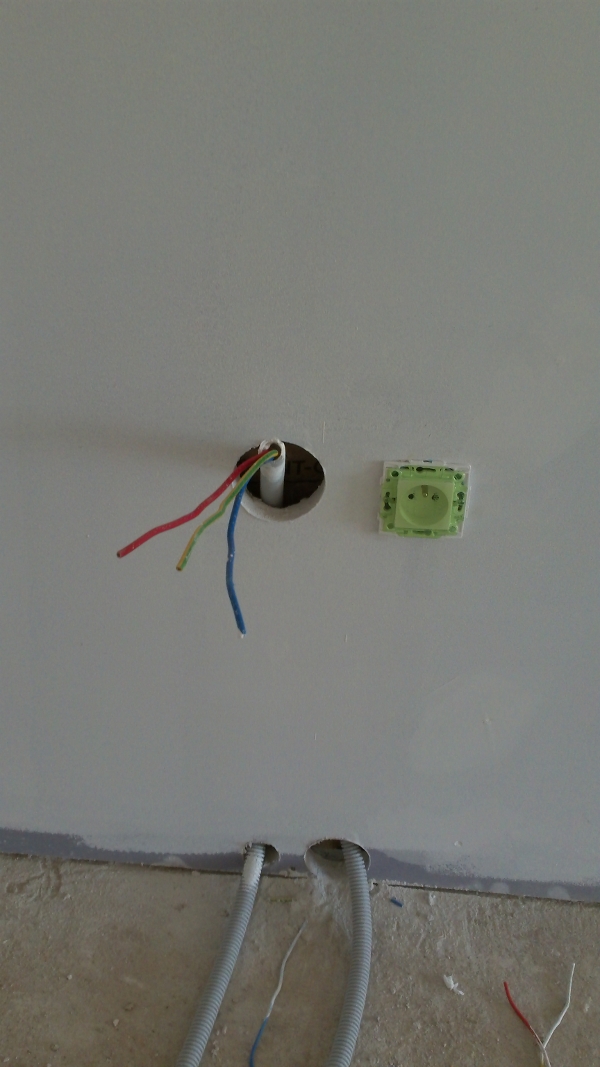 Lire les schema electrique