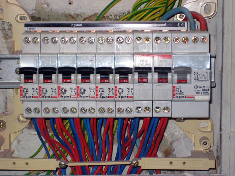 Schema electrique calculateur scenic 2