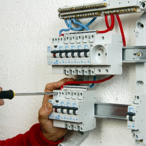 Schema branchement tableau electrique aeg