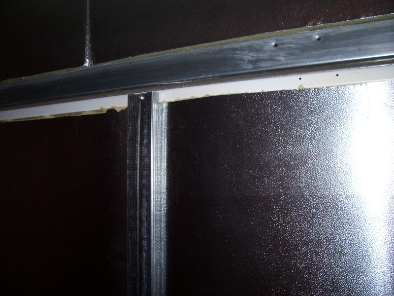 Comment isoler une porte de garage en tole