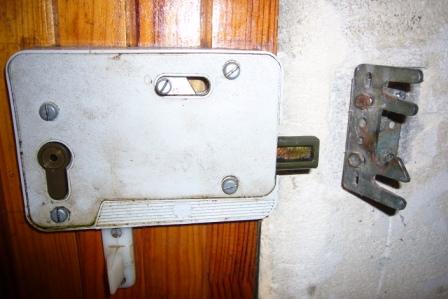 Serrure de porte garage coulissante