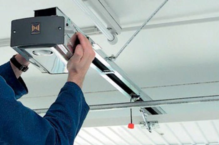 Motorisation de porte de garage basculante