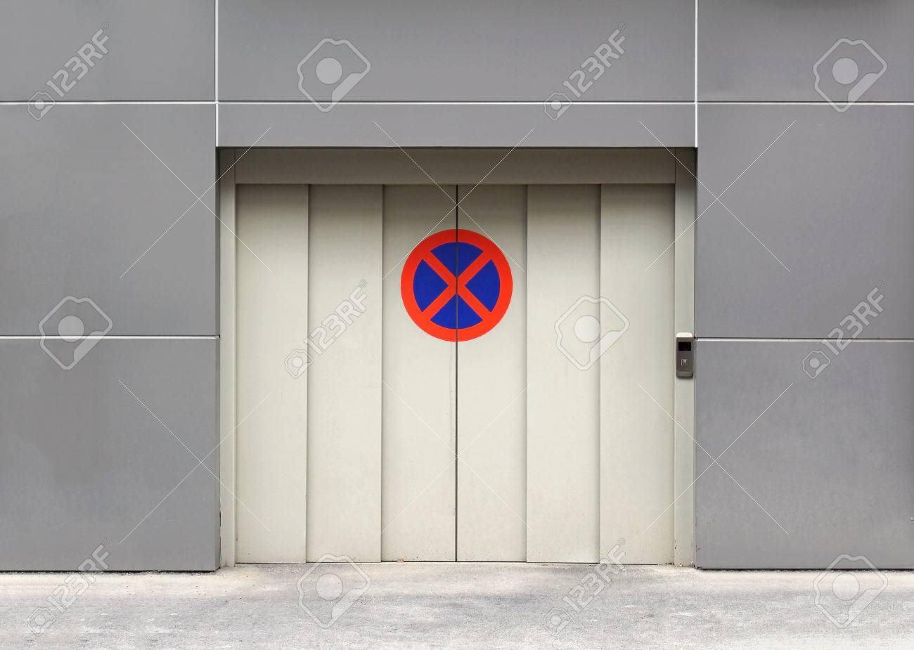 Porte de garage ferme