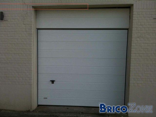 Porte de garage avec imposte