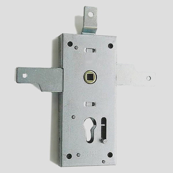 Comment enlever une porte de garage basculante
