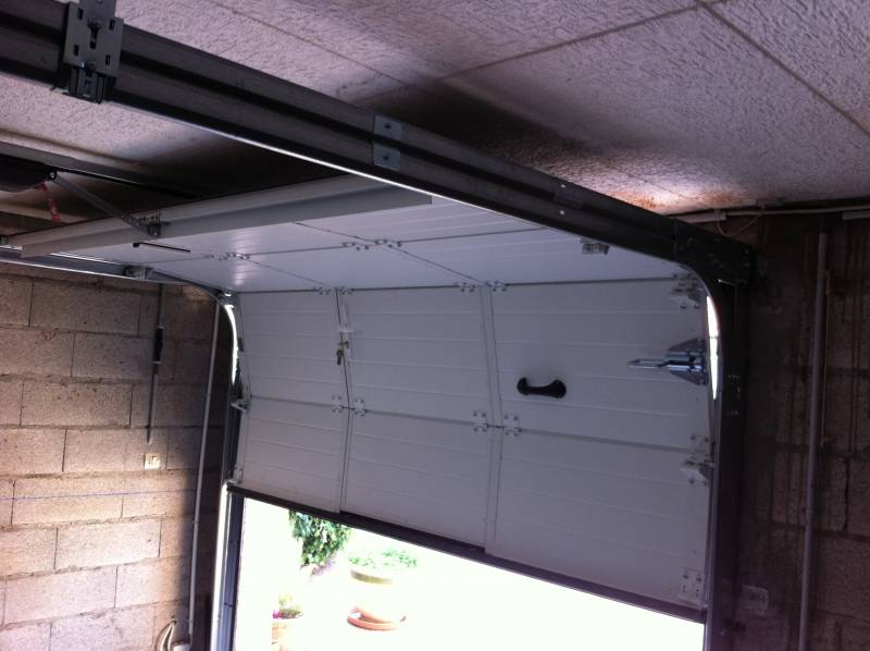 Comment installer une porte de garage
