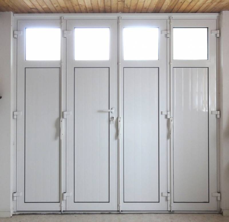 Porte de garage a la francaise pvc