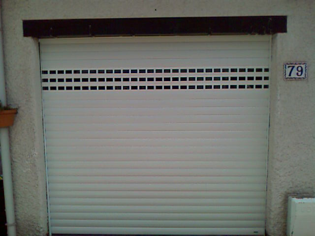 Porte de garage enroulable en acier