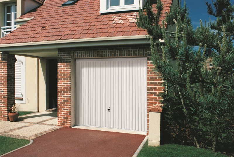 Porte de garage basculante tout faire materiaux