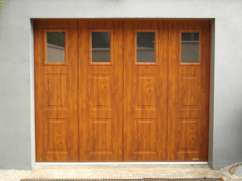 Porte de garage 4 battants pvc