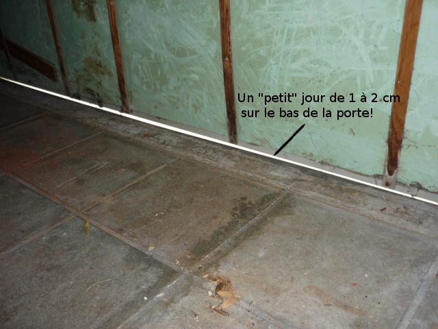 Jour sous porte de garage