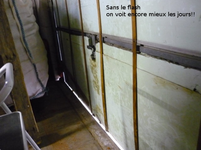 Calfeutrer une porte de garage coulissante