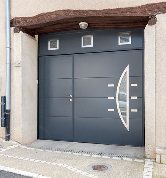 Porte de garage isolante electrique