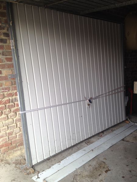 Rail pour porte de garage coulissante a vendre