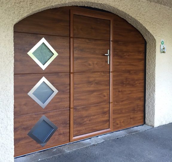 Porte de garage sectionnelle roanne