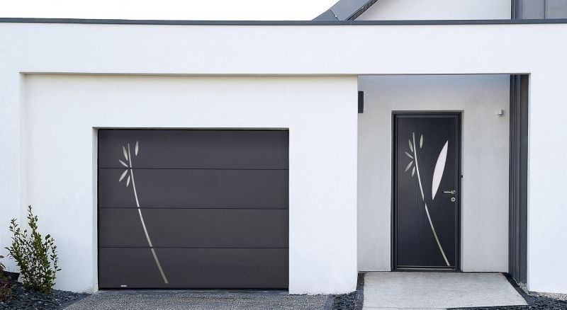 Decoration inox pour porte de garage