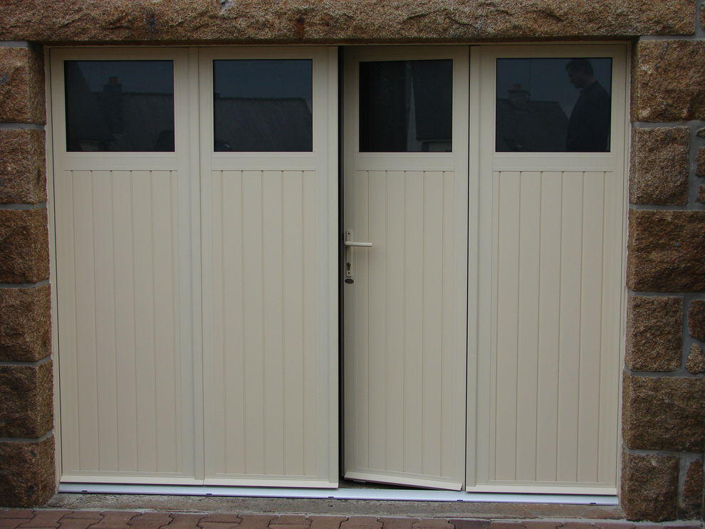 Porte de garage aluminium 4 vantaux