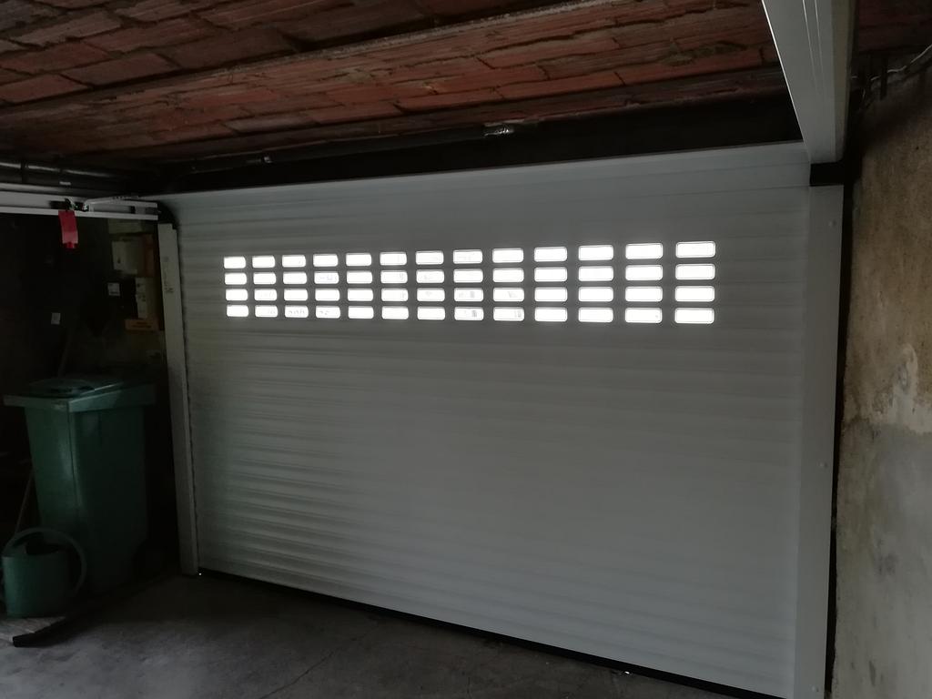 Porte de garage roanne