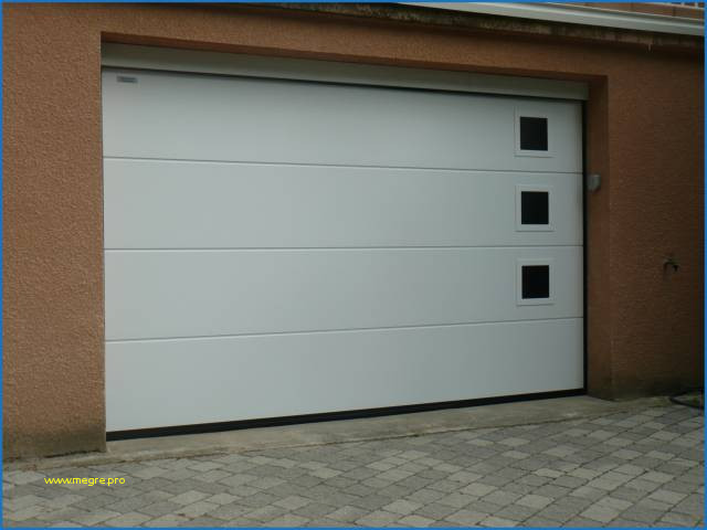 Porte de garage basculante fermoba