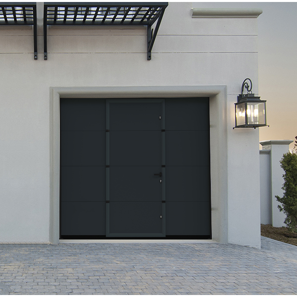 Porte de garage avec portillon noir
