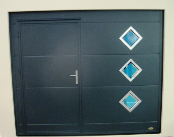 Porte de garage basculante isolante