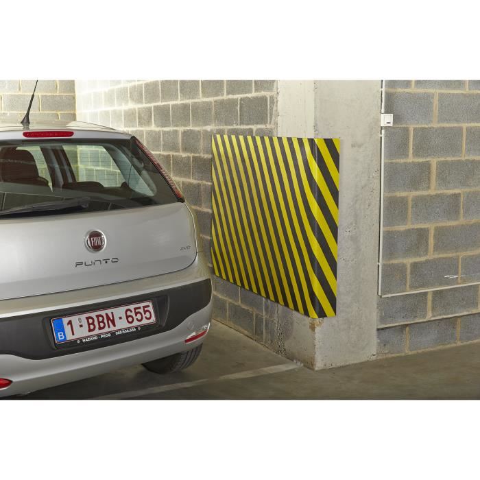 Protection porte de voiture dans garage