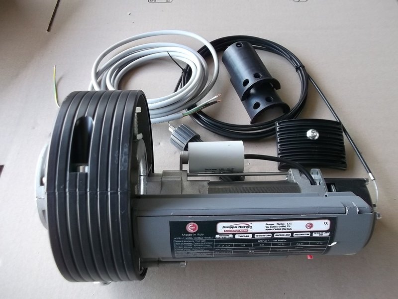 Moteur electrique pour porte de garage