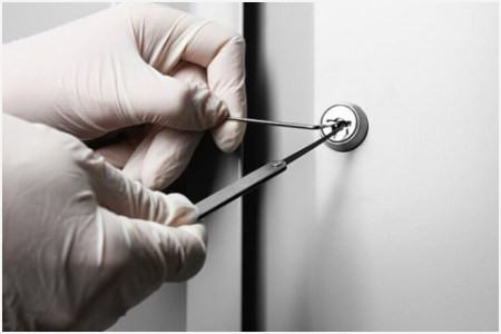 Ouvrire une porte de garage sans clef