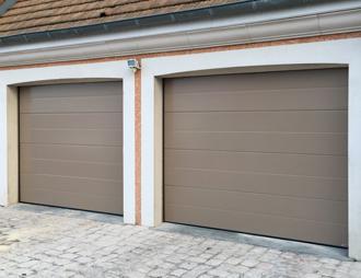 Porte de garage taupe