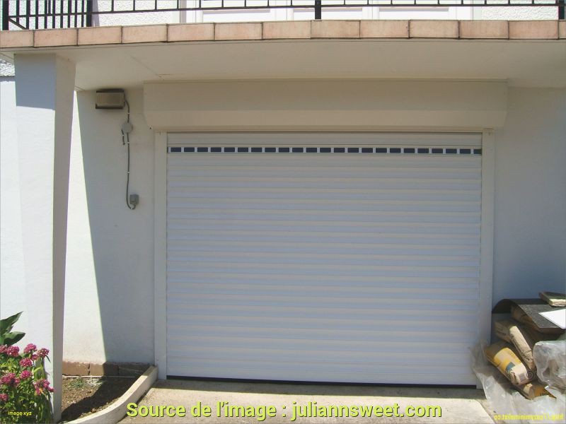 Porte de garage enroulable motorisée lapeyre