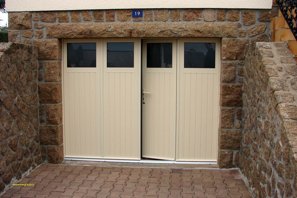 Petite fenetre porte de garage