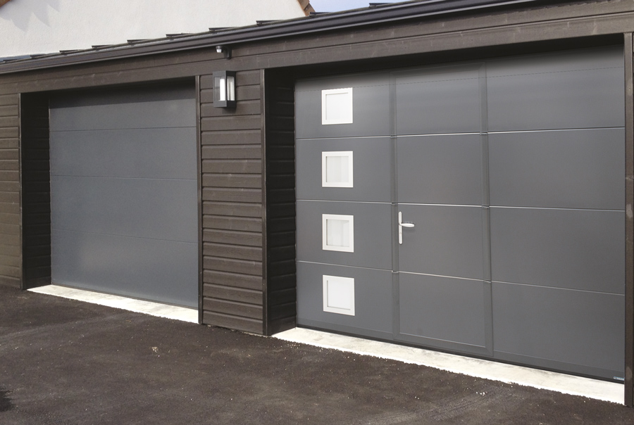 Porte de garage sectionnelle avec portillon a gauche
