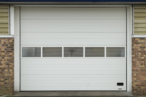 Porte de garage avec porte