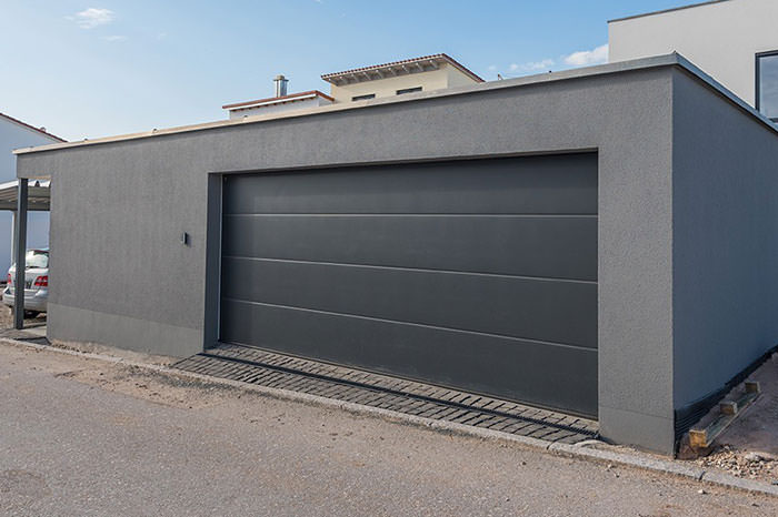 Nettoyer une porte de garage
