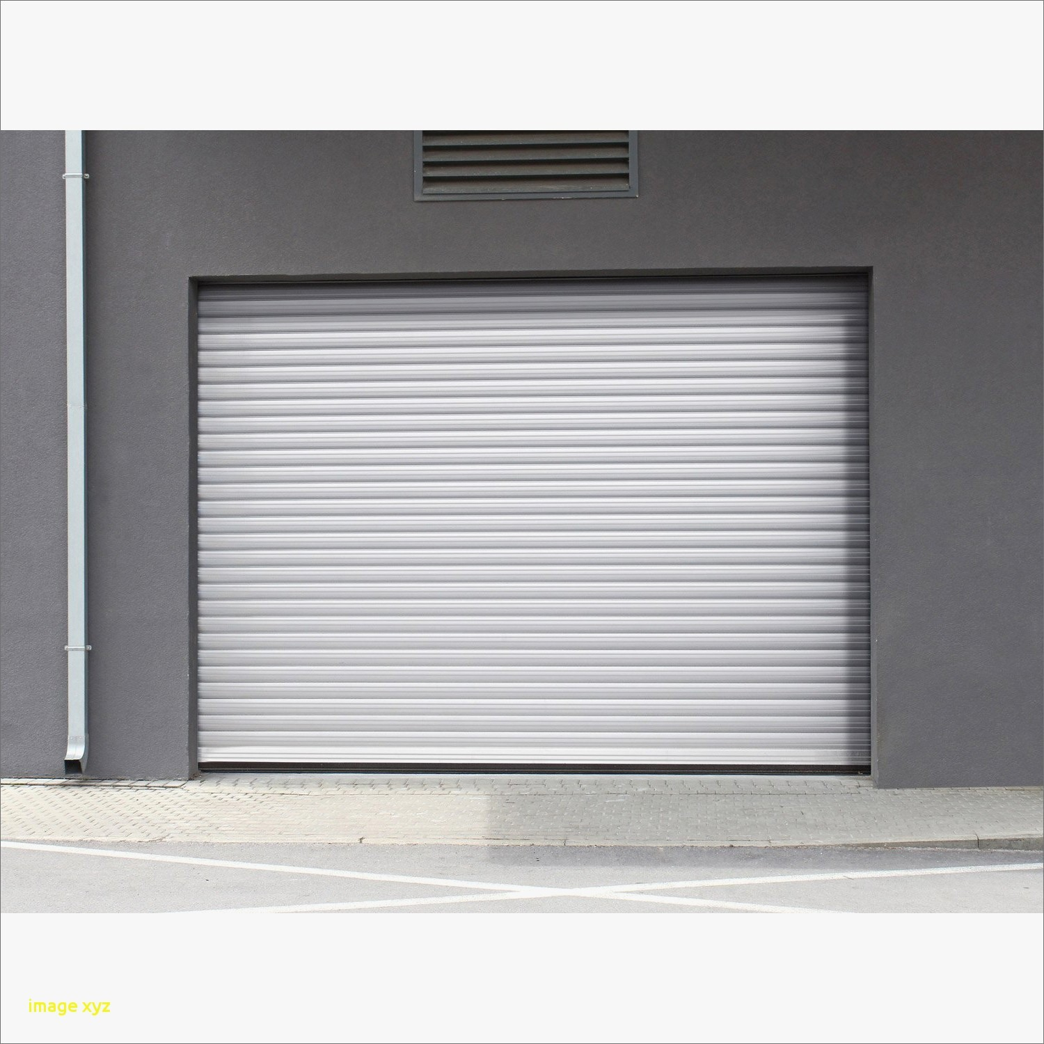 Porte de garage basculante chez bricoman