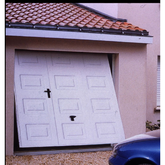 Porte de garage basculante avec porte