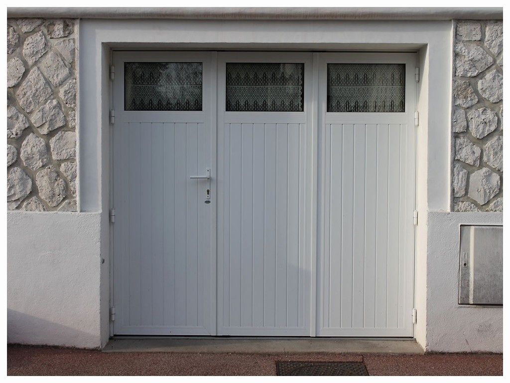 Porte de garage en bois 3 vantaux