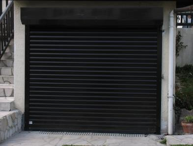 Porte de garage en applique