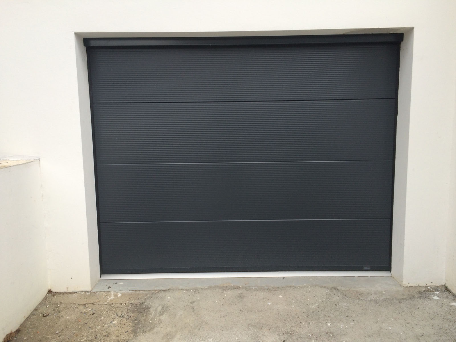 Porte de garage anthracite