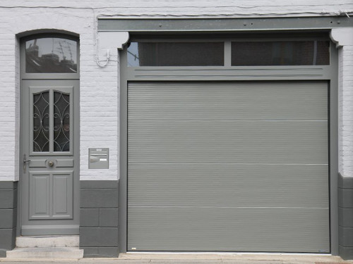 Porte de garage sectionnelle toulousaine