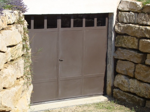 Porte de garage en metal