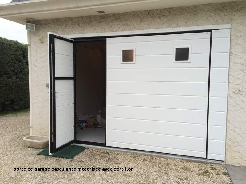Porte de garage basculante motorisée