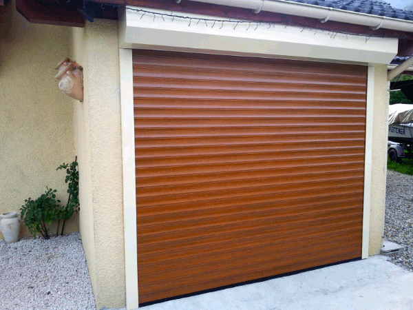 Porte de garage laterale motorisée novoferm