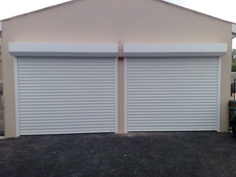 Joint d'étanchéité pour porte de garage