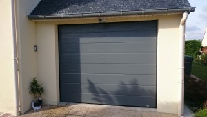 Porte de garage double taille
